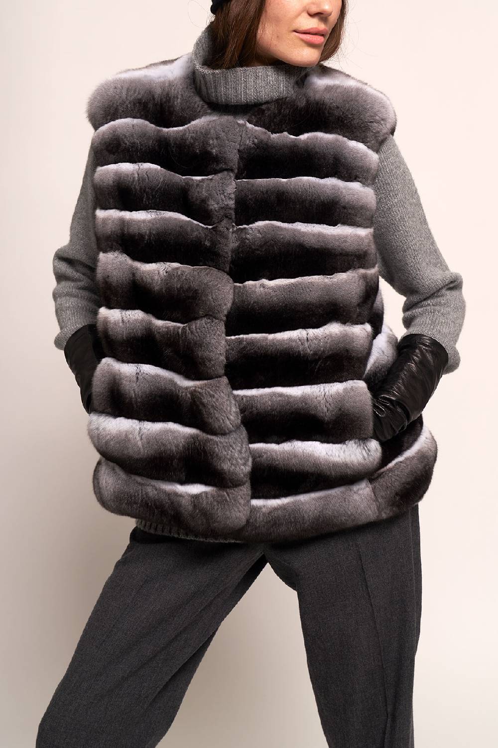 Manzoni 24 Gilet chinchilla Italia