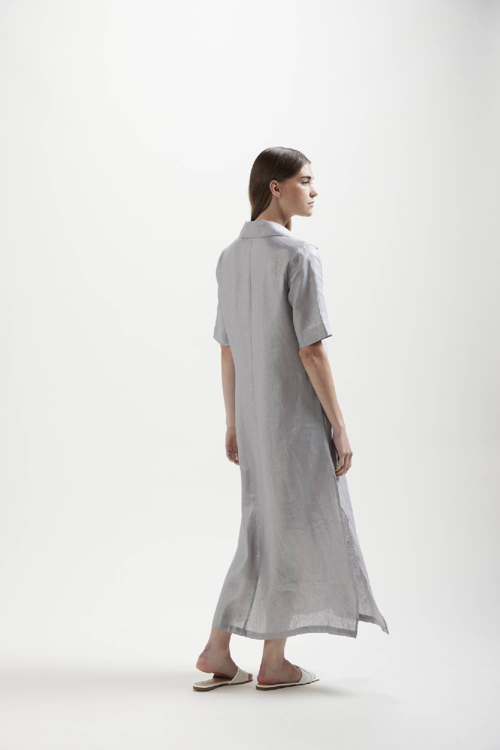 Kangra Cashmere Abito Lungo In Tela Di Lino Con Spacchi In Vendita