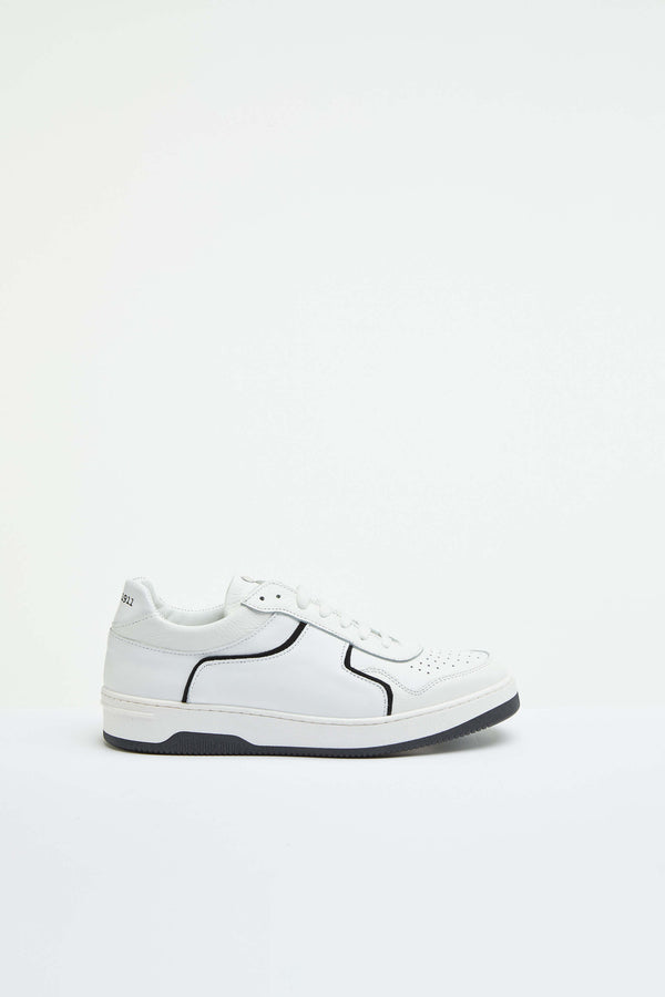 L.B.M. 1911 Sneaker basket bianca con dettagli in contrasto Sneaker basket bianca con dettagli in contrasto 2025