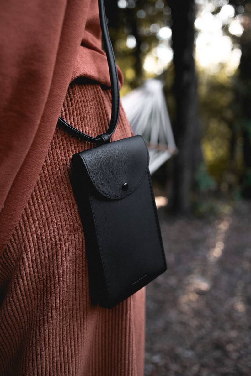 Olive E Miele PHONE POUCH Vendita