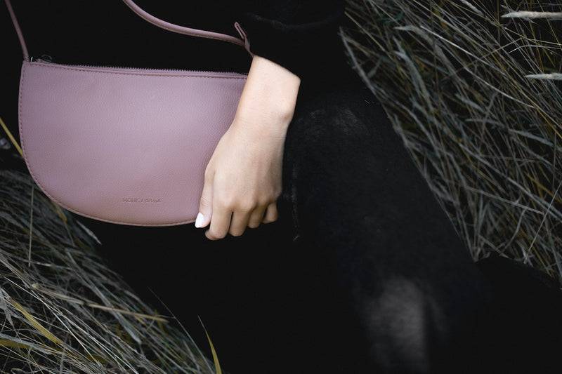 Olive E Miele HALF MOON BAG In Vendita