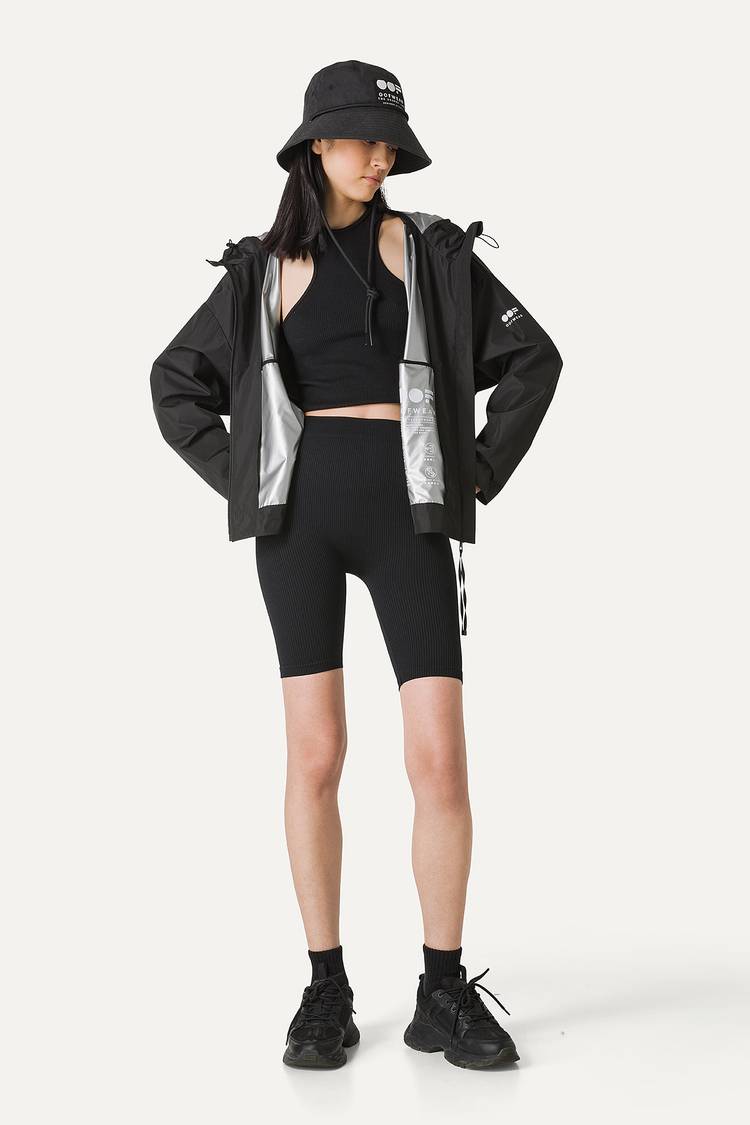 Oof Wear GIACCA CORTA IN NYLON CON INTERNO ARGENTO 9214 - NERO Convenienza