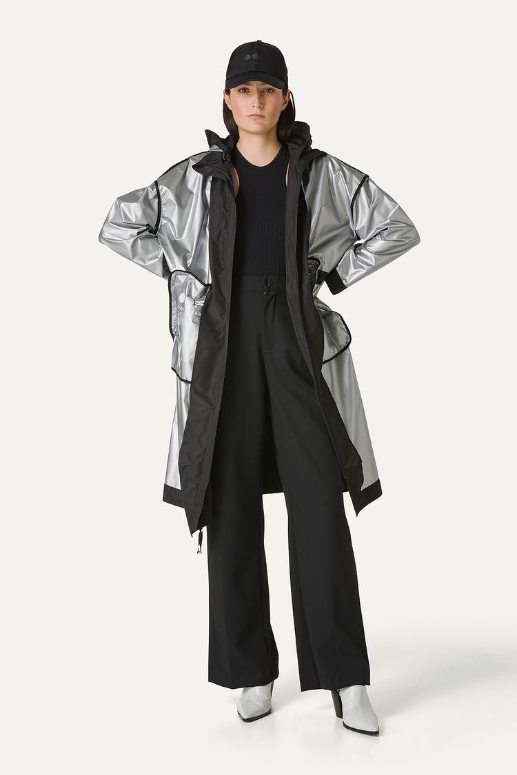 Oof Wear GIACCA LUNGA IN NYLON CON INTERNO ARGENTO 9216 - NERO Novità