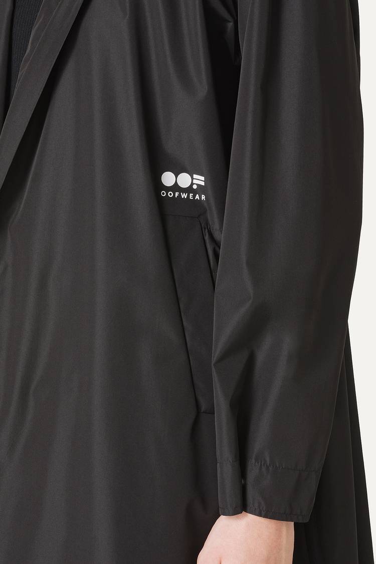 Oof Wear GIACCA LUNGA IN NYLON CON INTERNO ARGENTO 9216 - NERO Novità