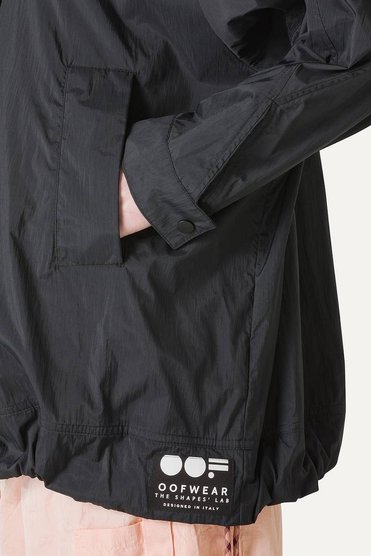Oof Wear GIACCA CON CAPPUCCIO OVER IN NYLON 9206 - NERO Saldi