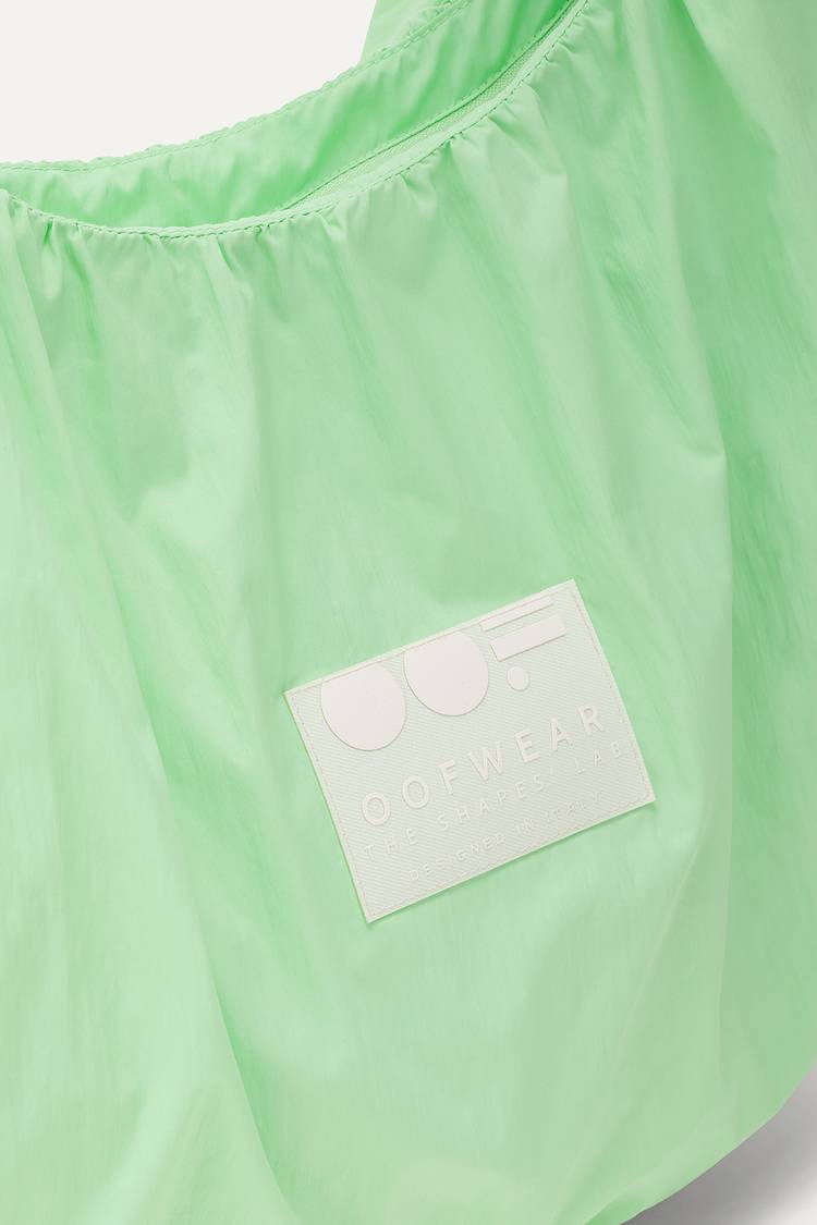 Oof Wear BORSA A SPALLA IN NYLON CRINCLE WATER REPELLENT 3079 - VERDE MENTA 2025