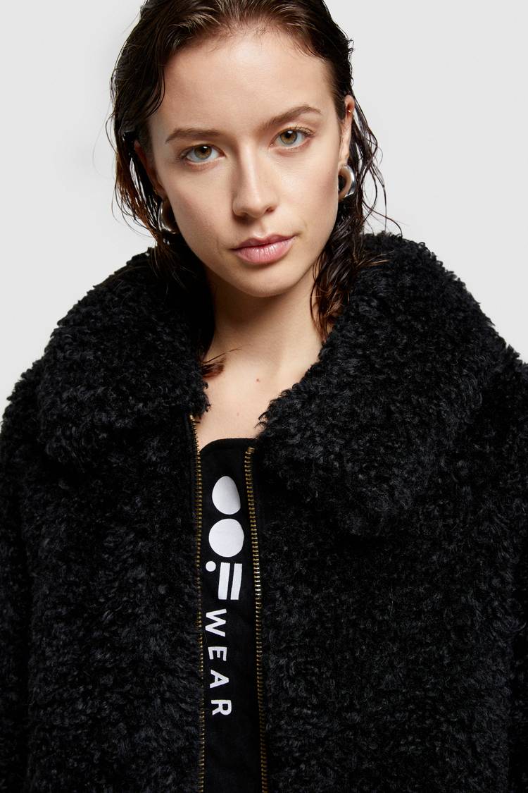 Oof Wear GIACCA CORTA 9258 IN PELLICCIA SINTETICA - NERO Affare Del Giorno