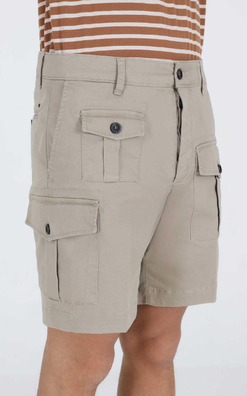 Outfit Italy Bermuda in gabardina con tasconi Fino Al -60%