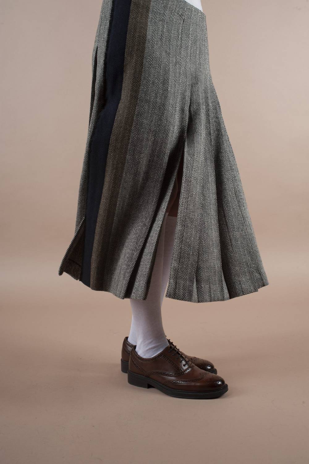 Pdr Phisique Du Role PHISIQUE DU ROLE SKIRT WITH PLEATS RESCA WITH CIMOSSA FRONT Novità