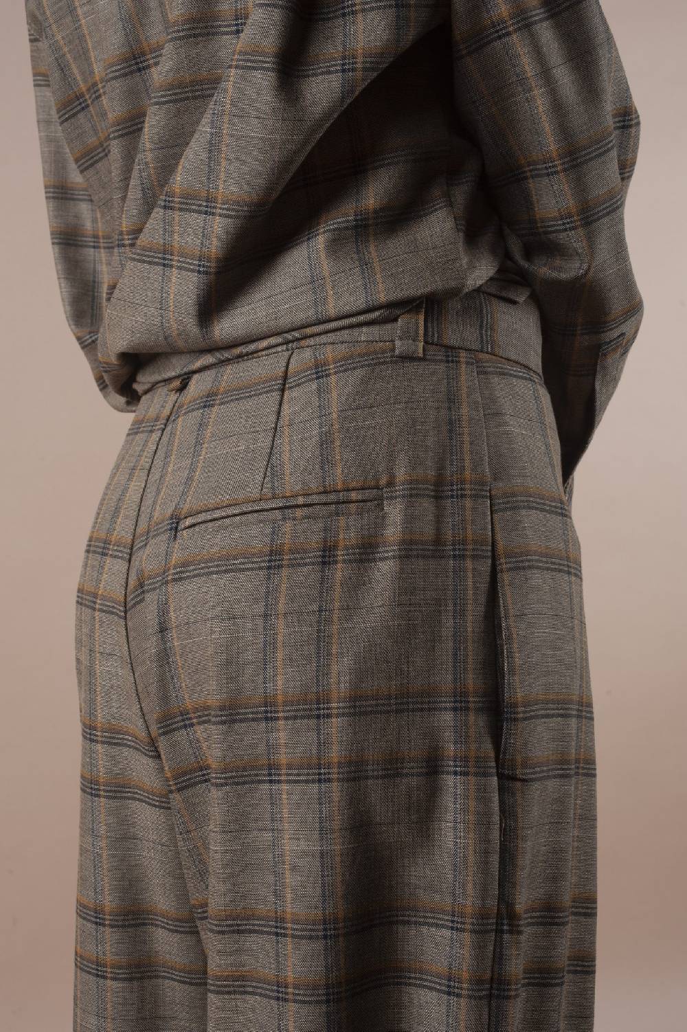 Pdr Phisique Du Role PHISIQUE DU ROLE MANNISH PANTS IN LIGHT TARTAN VIRGIN WOOL Presa