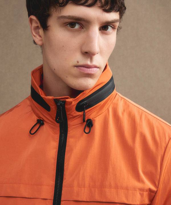 Peuterey Bomber in nylon con cappuccio estraibile Affare Del Giorno