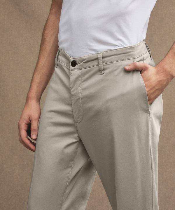 Peuterey Pantaloni in raso di cotone Nuova
