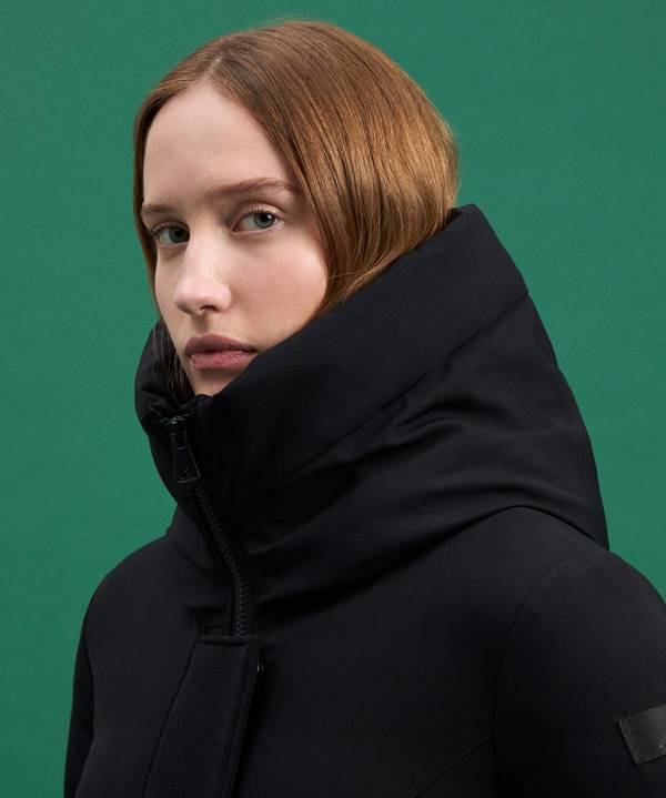 Peuterey Coat Antivento Con Ampio Collo Presa