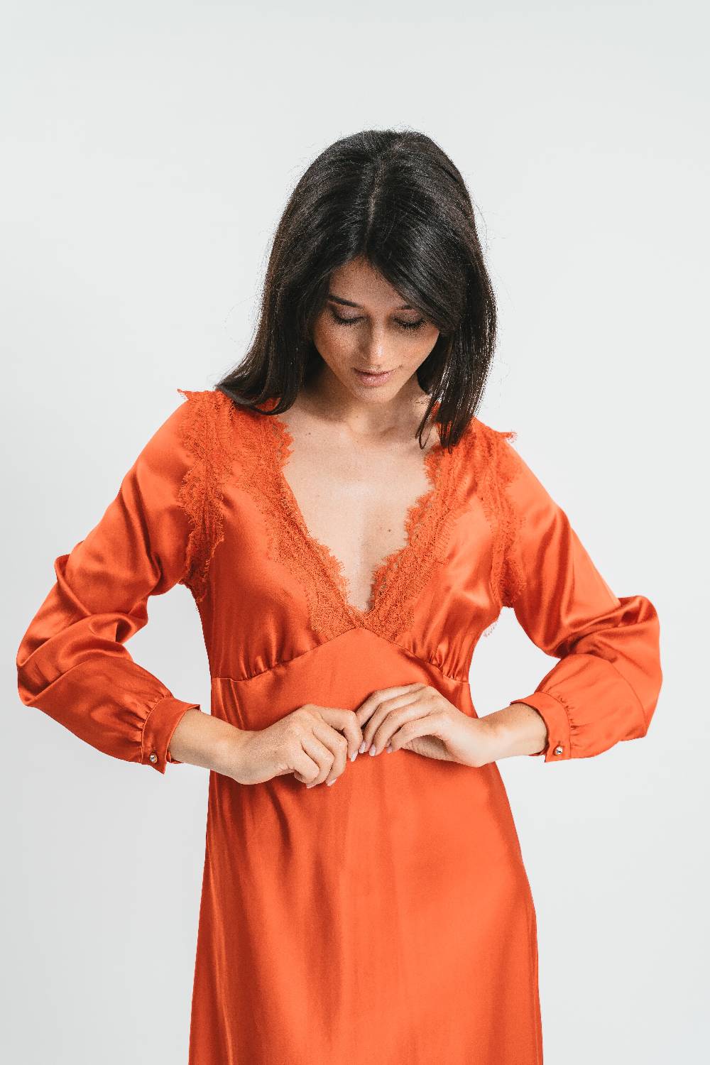 Pink Memories Abito con maniche spacchi e pizzo Fino Al -60%