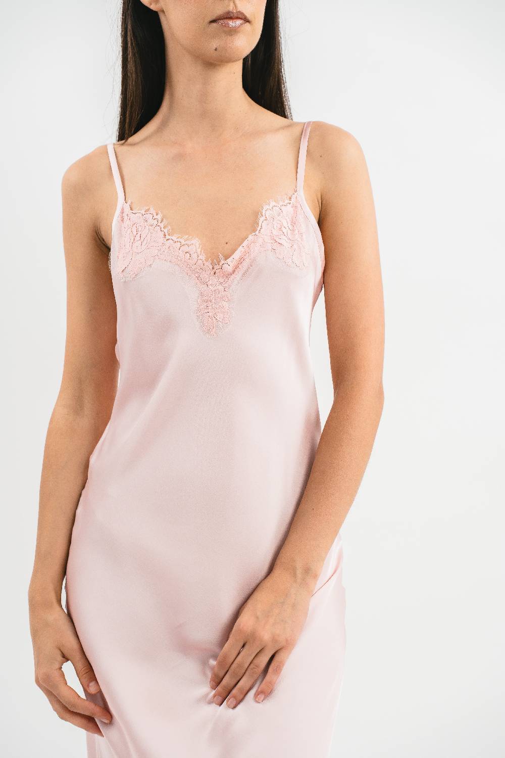 Pink Memories Slip dress lungo con dettagli in pizzo In Linea
