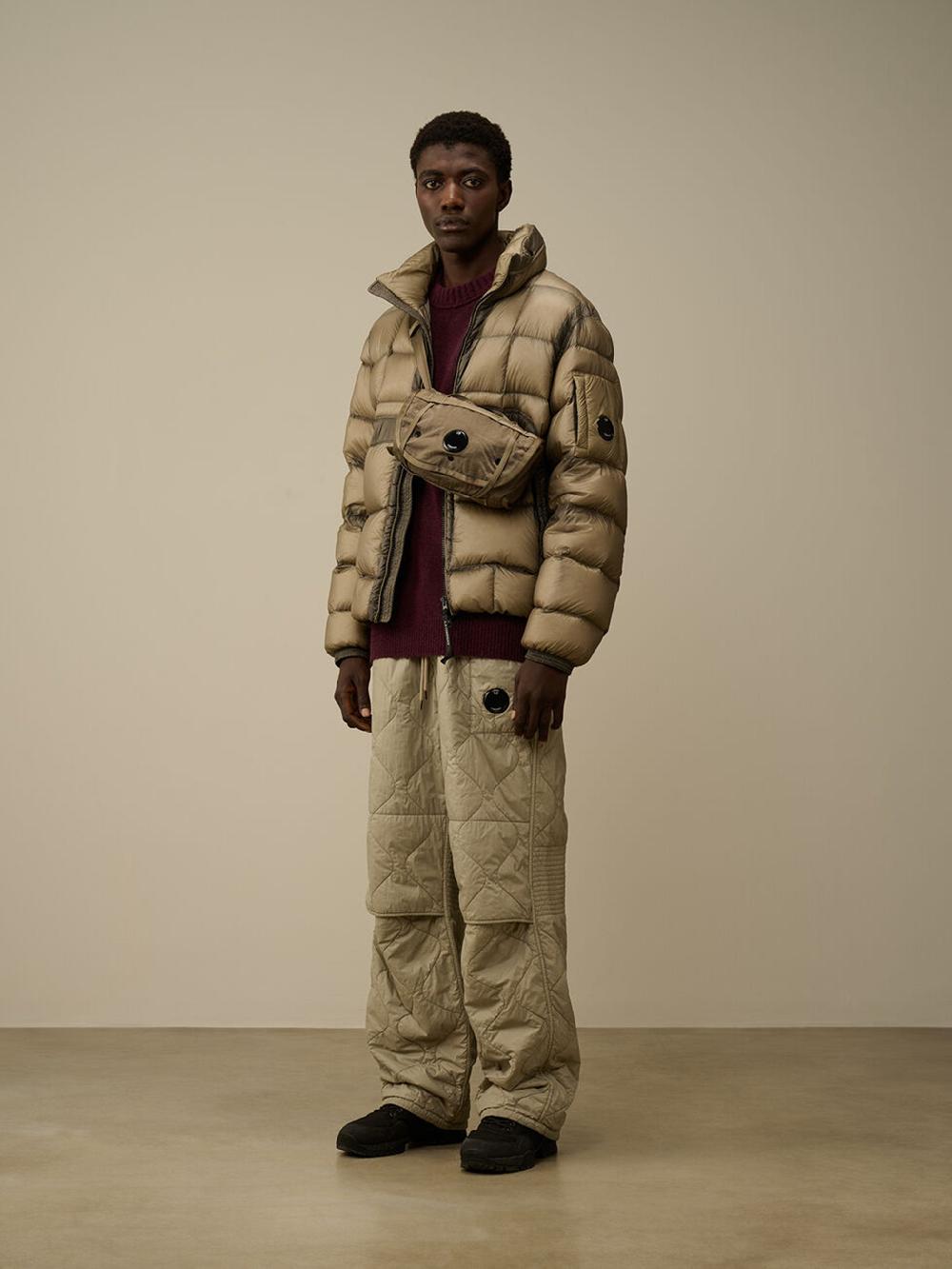 CP COMPANY D.d. shell hooded medium down jacket Qualità Garantita