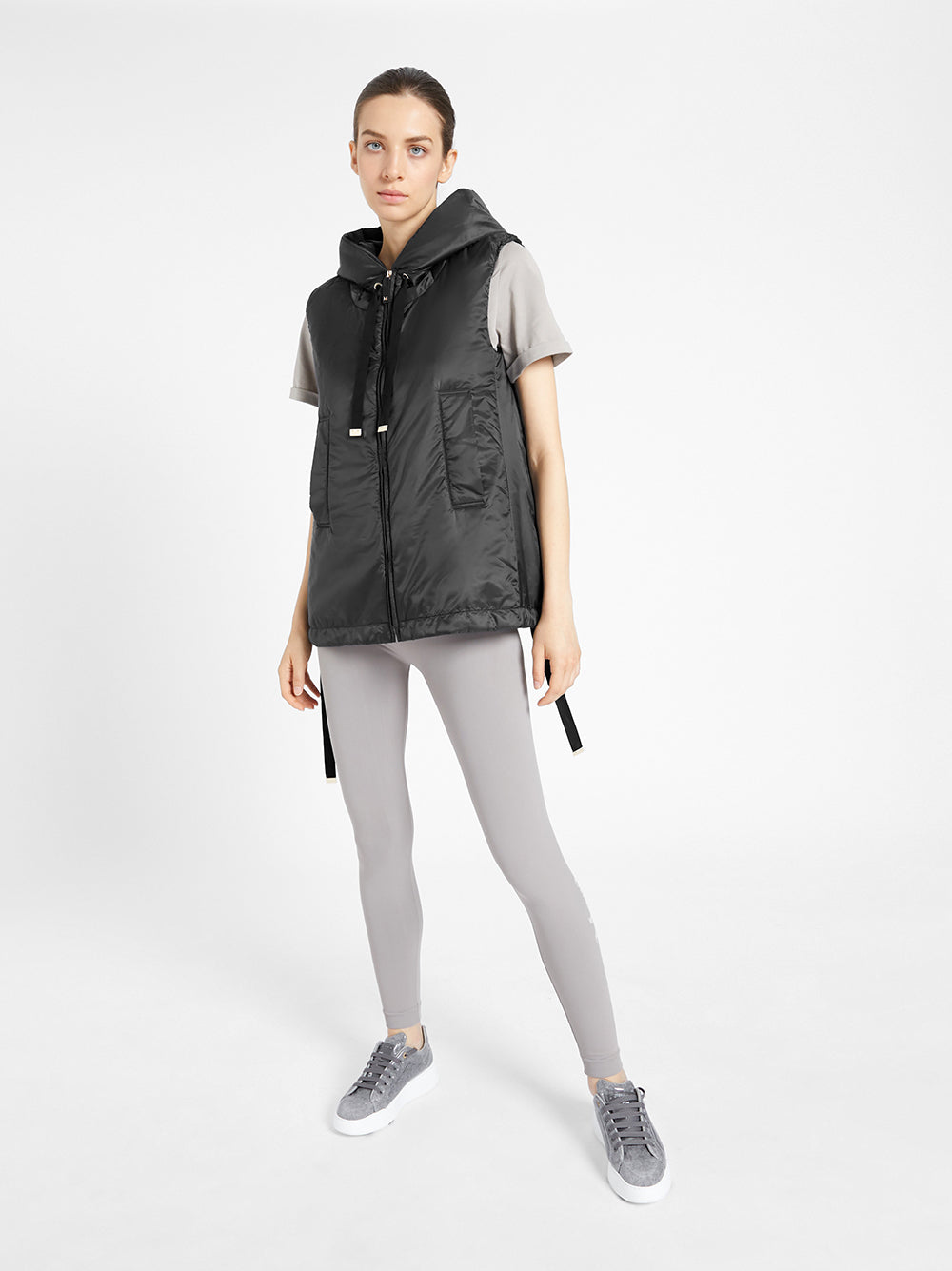 Max Mara Waterproof technical canvas vest Presa