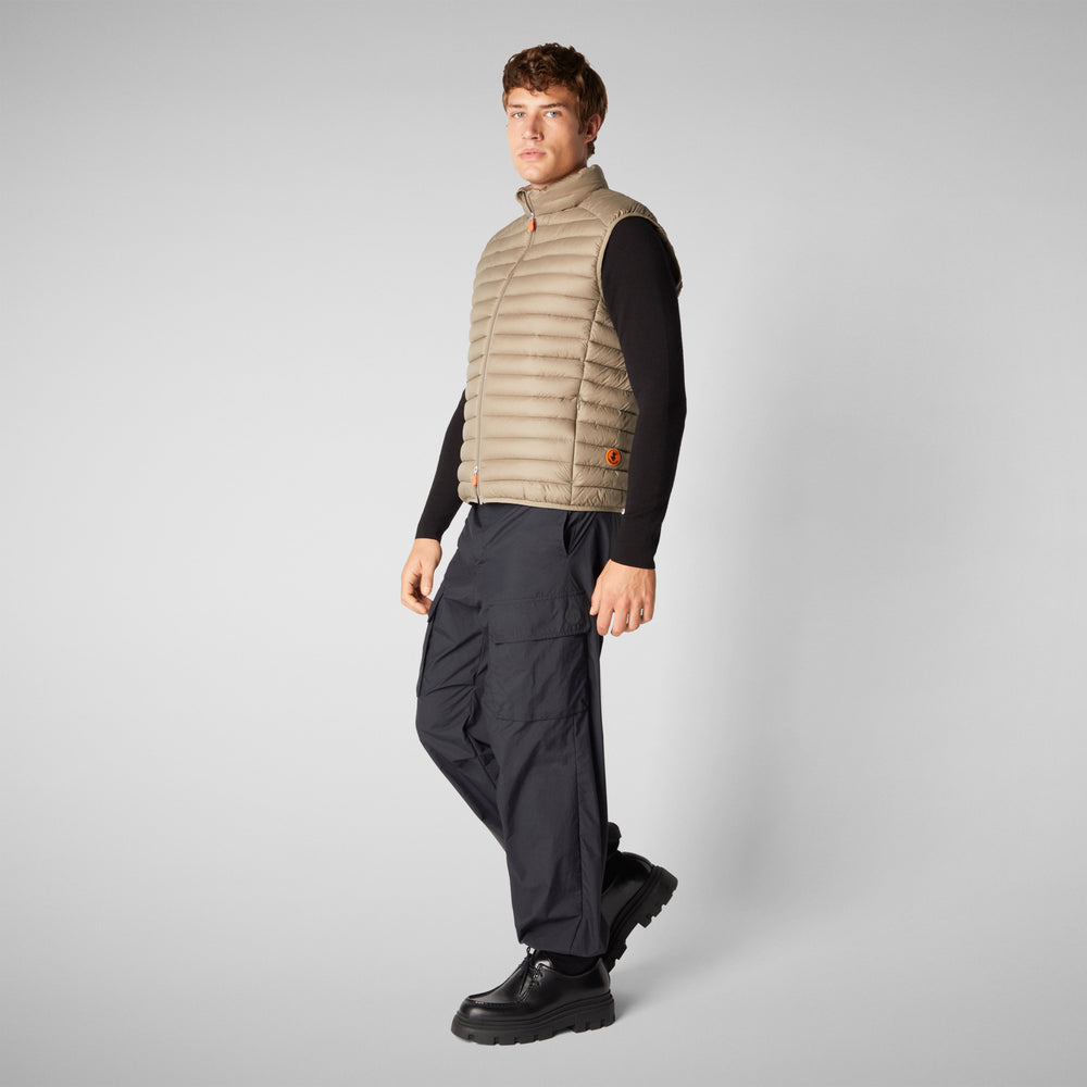 Save the duck Gilet imbottito uomo Adam Grigio elefante In Linea
