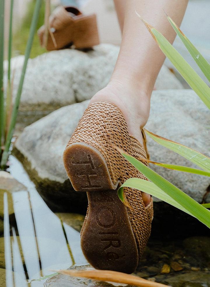 Themoirè ADILIA MICRO WEAVED BROWN Vendita Calda