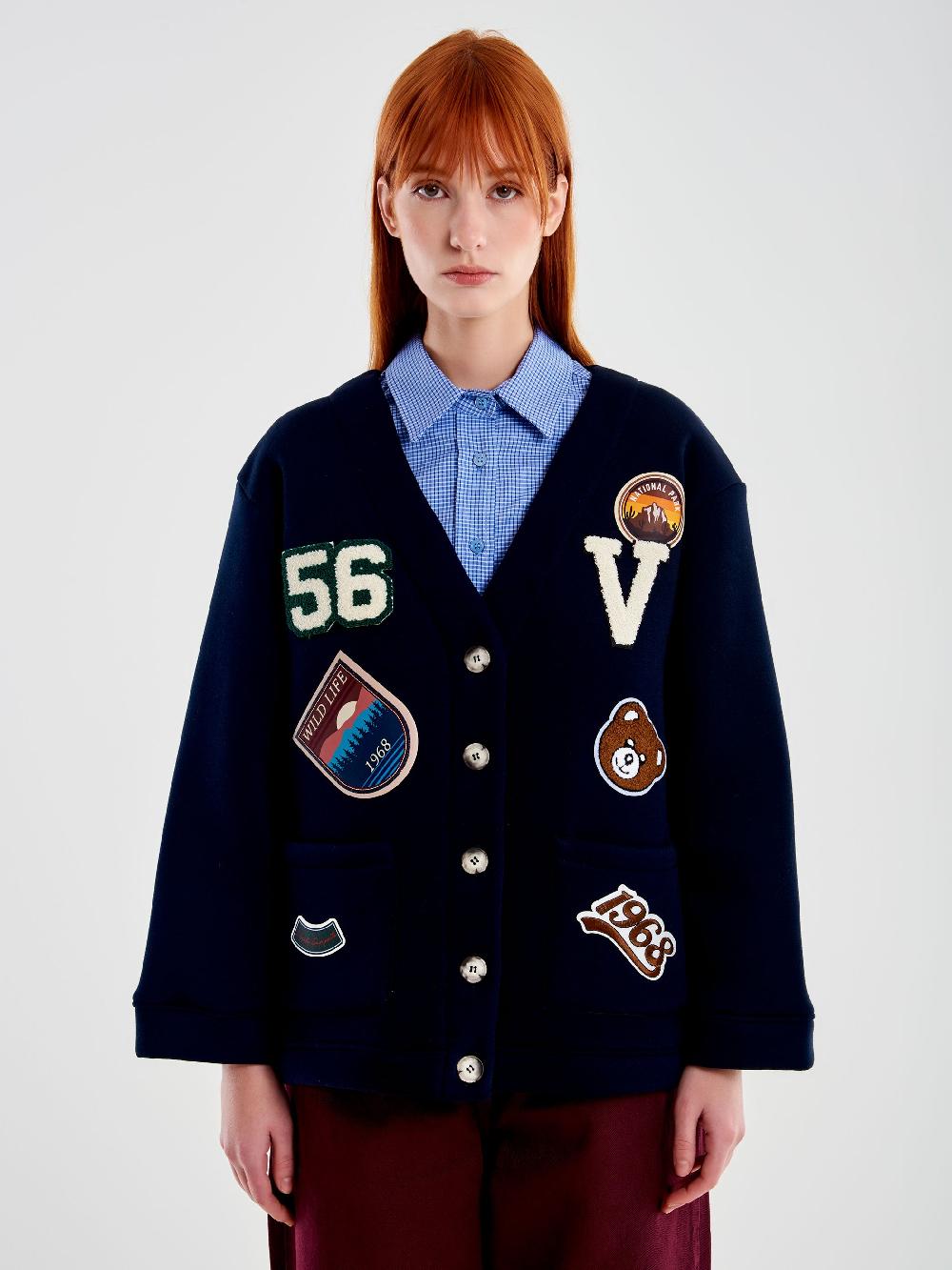 Vicolo Cardigan in Felpa con Patch Blu In Vendita