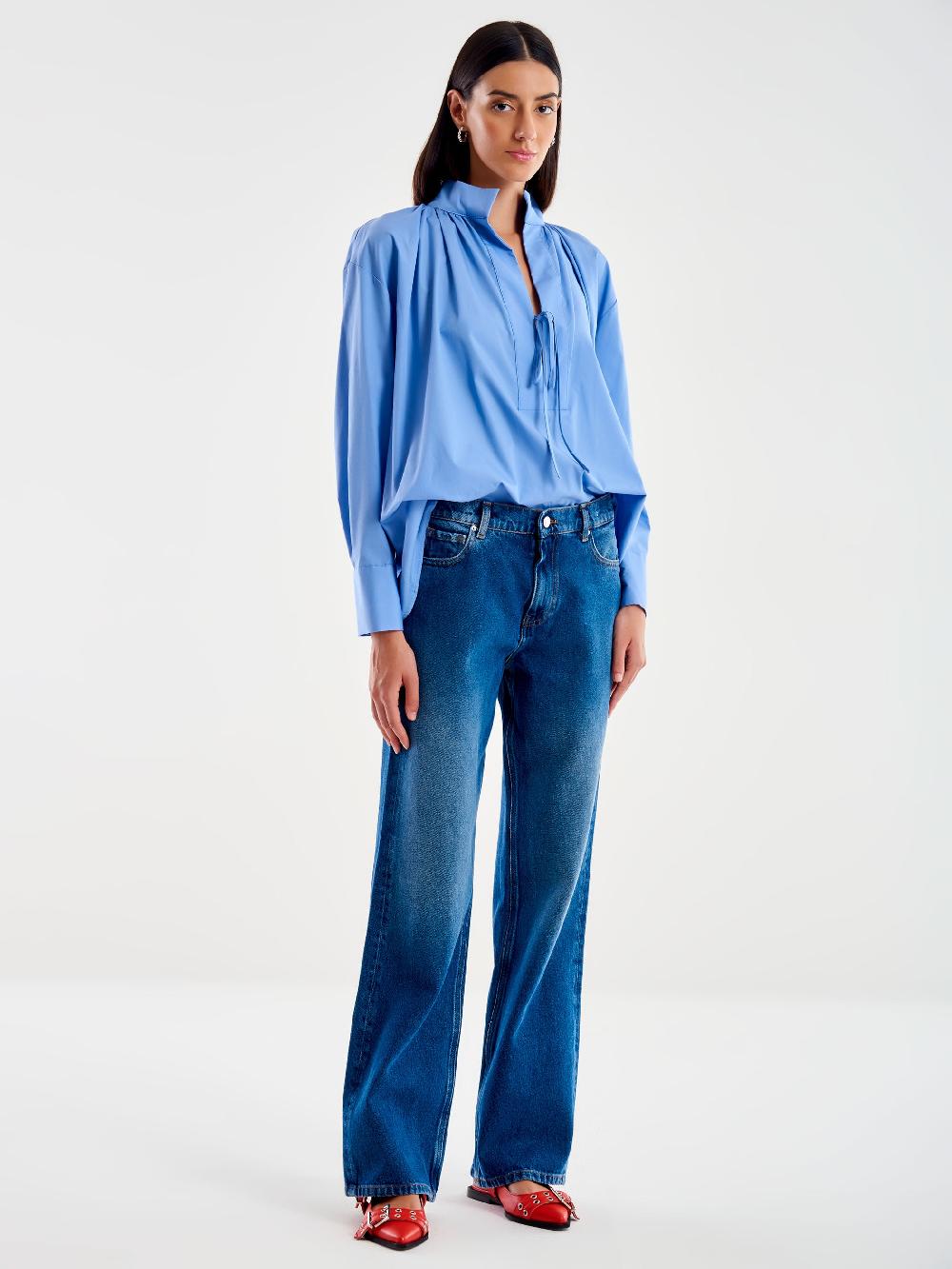 Vicolo Camicia Scollo Profondo e Laccetto Azzurro Italy