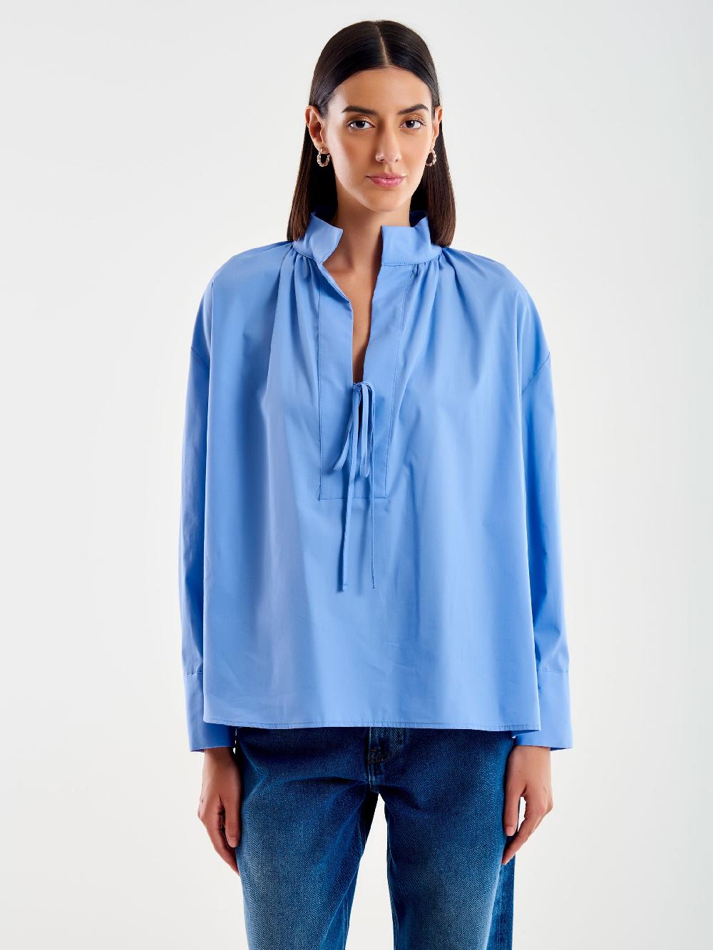 Vicolo Camicia Scollo Profondo e Laccetto Azzurro Italy