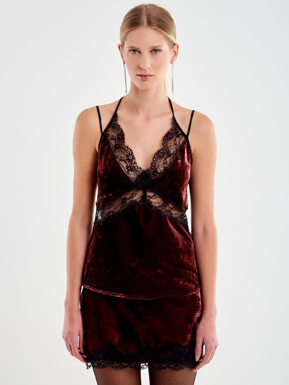 Vicolo Top in Pizzo e Velluto Bordeaux Italy