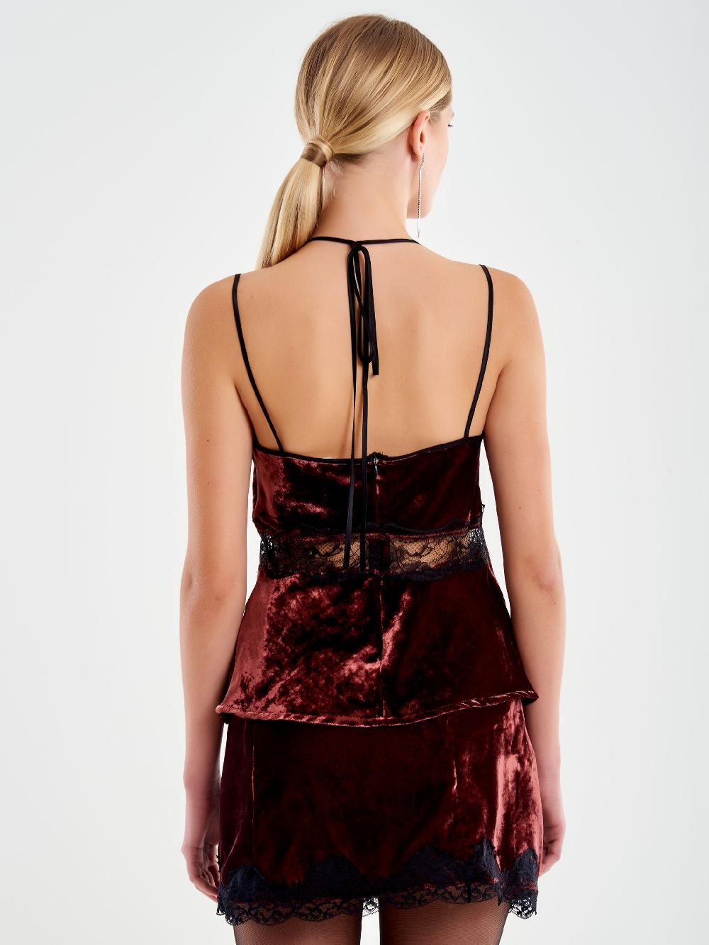 Vicolo Top in Pizzo e Velluto Bordeaux Italy