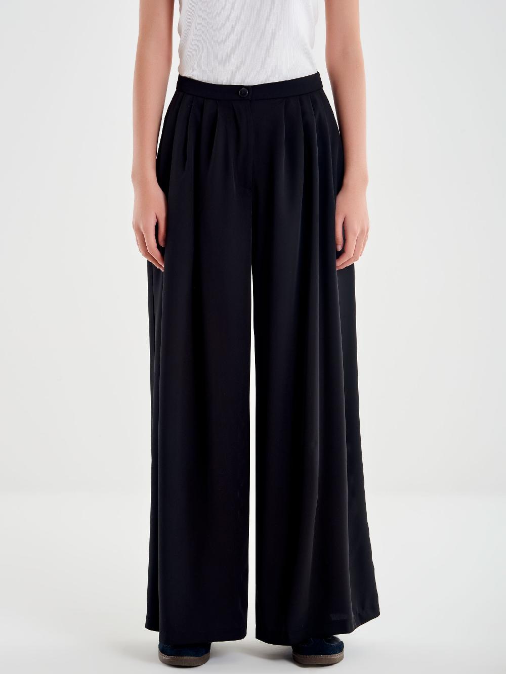 Vicolo Pantalone Ampio con Pinces Nero Novità