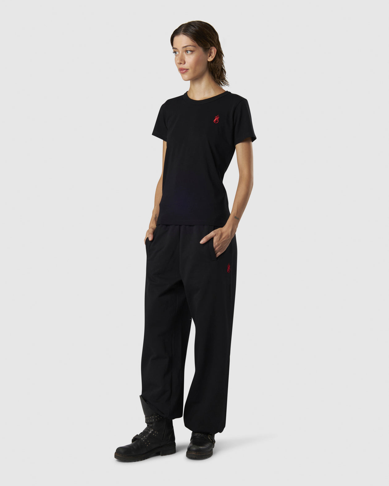 Vision Of Super BLACK T-SHIRT WITH EMBROIDERED FLAME LOGO ON FRONT AND PRINTED LOGO ON BACK Sconto