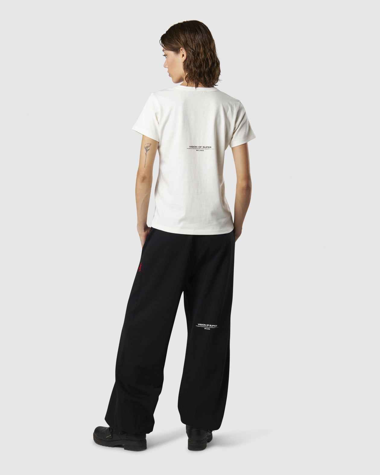 Vision Of Super WHITE T-SHIRT WITH EMBROIDERED FLAME LOGO ON FRONT AND PRINTED LOGO ON BACK Super sconto