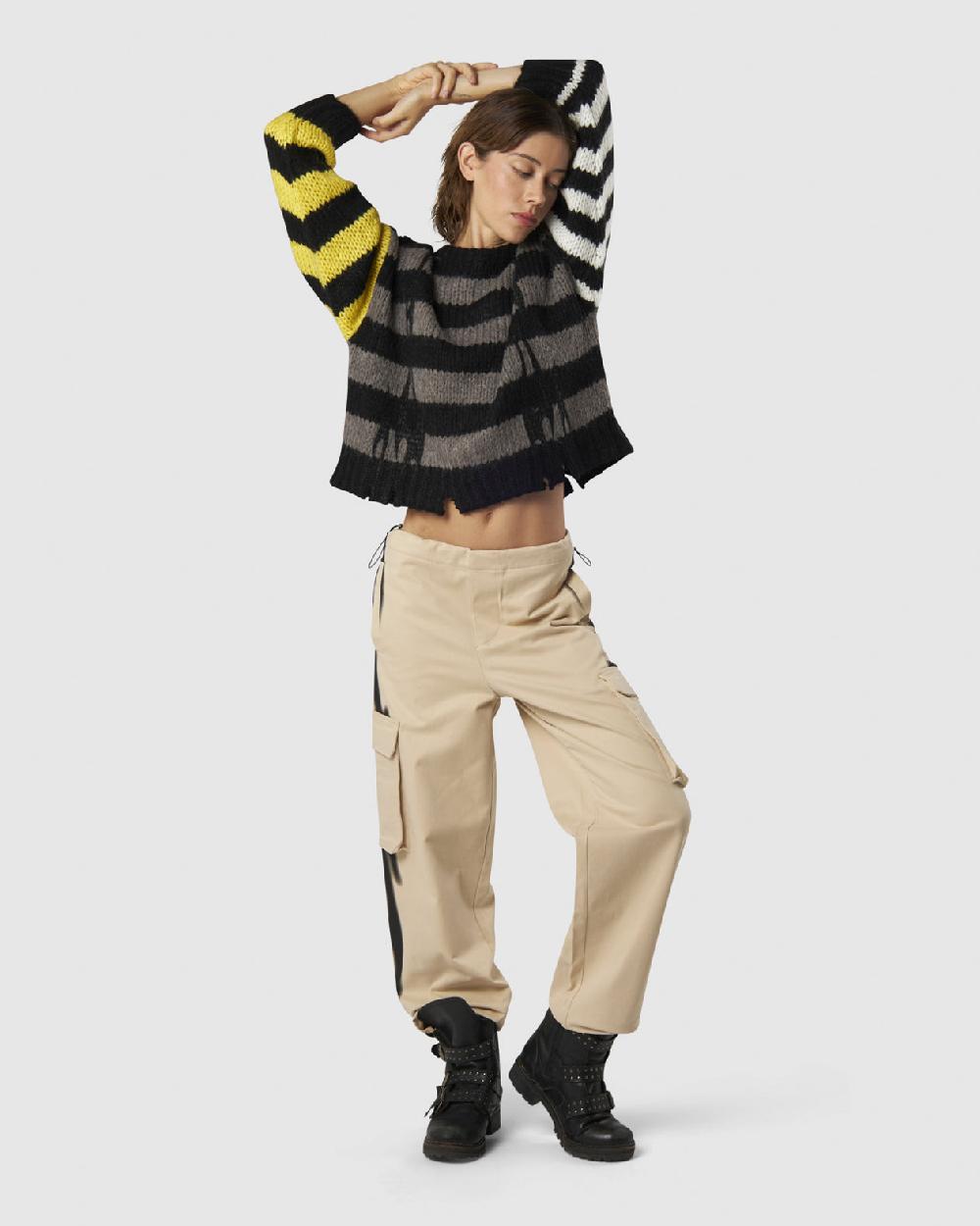 Vision Of Super JUMPER WITH IRREGULAR STRIPES BLACK WHITE GRAY AND YELLOW AND PRINTED LOGO + FLAMES 2025